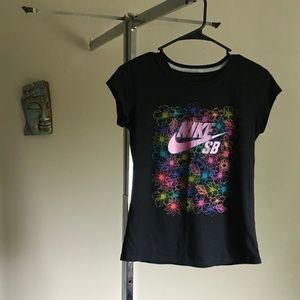 Girls Rainbow Nike Shirt L 12-13 years